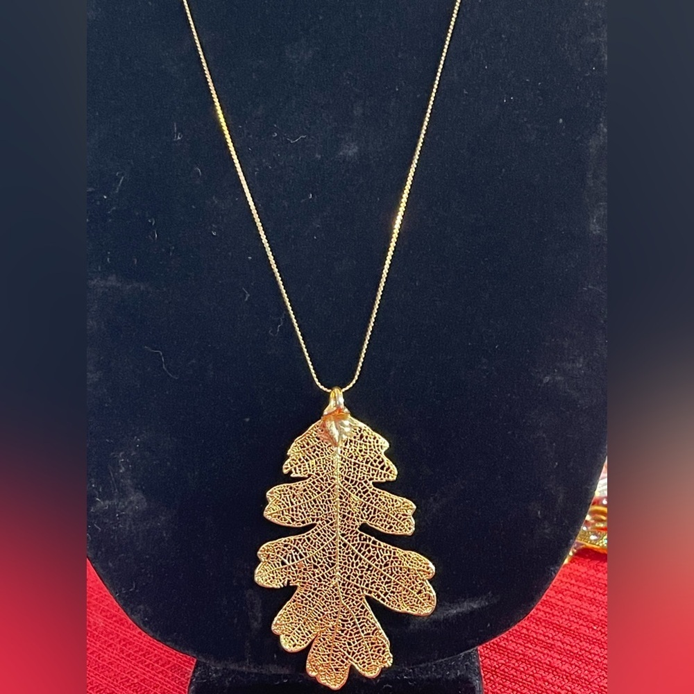 24kt gold plated real oak leave necklace